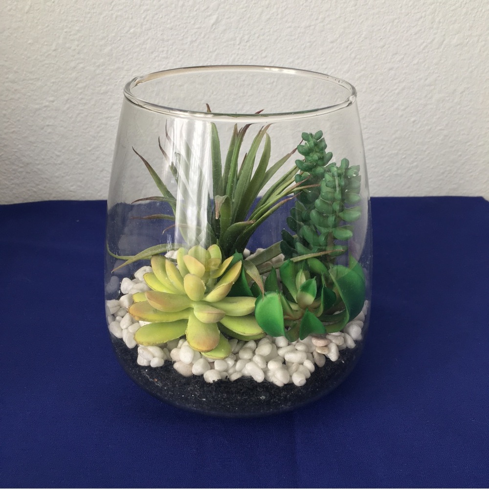 Glass Vase Tabletop Succulent Arrangement